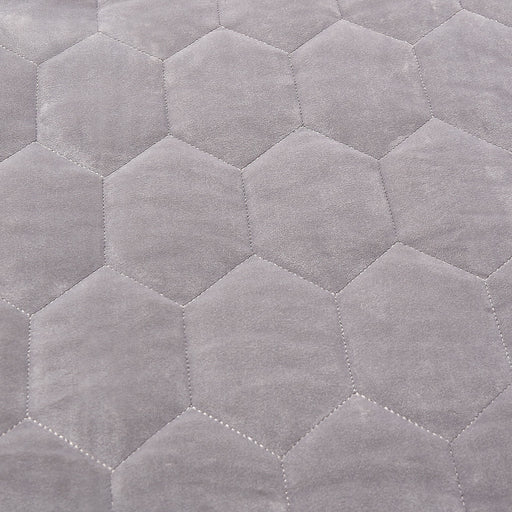 Affluent - Quilt Set - R&R Furniture Gallery (Fountain Valley, CA)