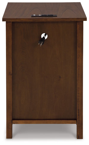 Treytown - Chair Side End Table - R&R Furniture Gallery (Fountain Valley, CA)