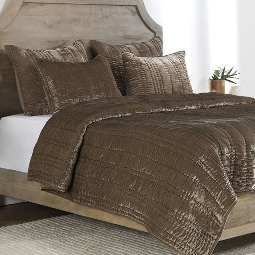 Seville - Quilt - R&R Furniture Gallery (Fountain Valley, CA)