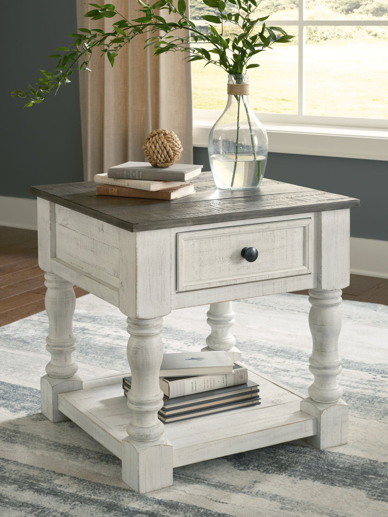 Havalance - Square End Table - White / Gray - R&R Furniture Gallery (Fountain Valley, CA)