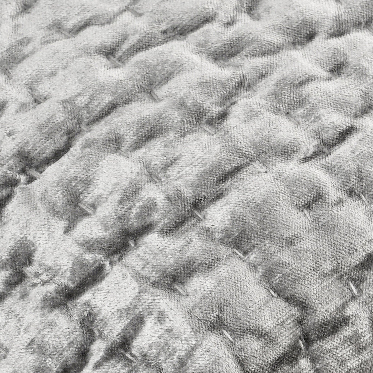 Bari - Velvet Quilt Set