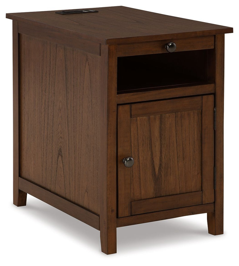 Treytown - Chair Side End Table - R&R Furniture Gallery (Fountain Valley, CA)