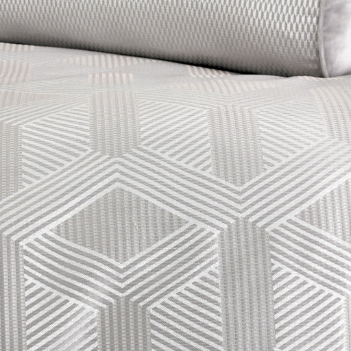 Nouveau - Duvet Set - R&R Furniture Gallery (Fountain Valley, CA)