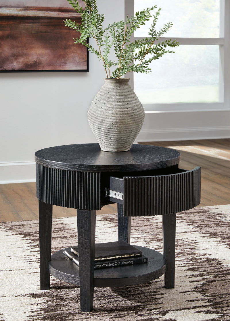 Marstream - Round End Table - Black - R&R Furniture Gallery (Fountain Valley, CA)