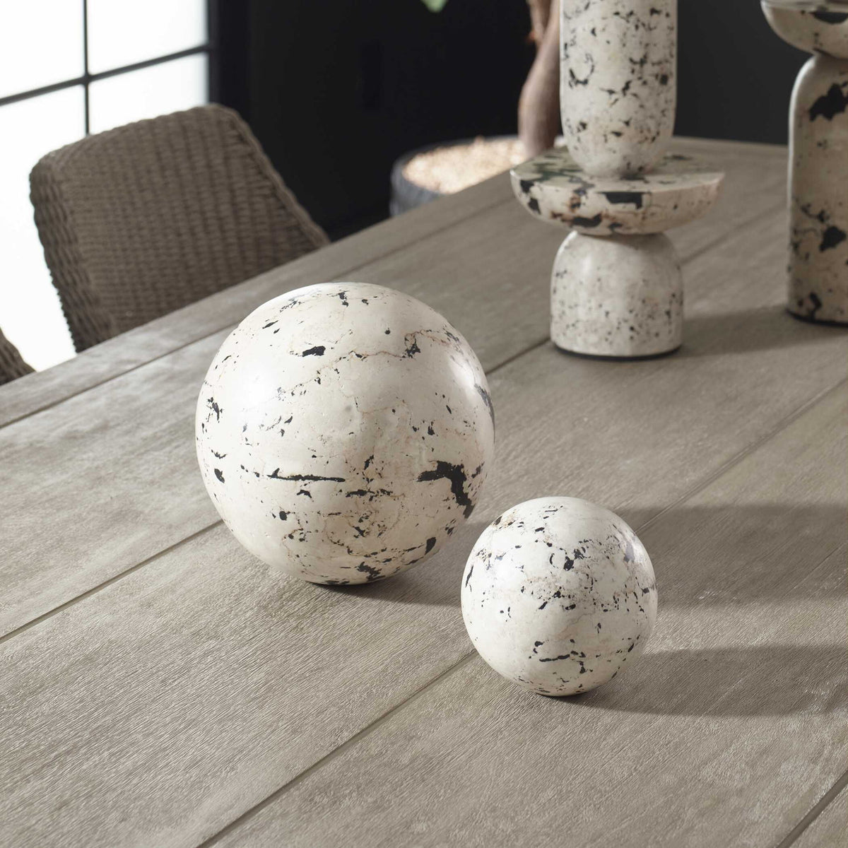 Nouveau - Indoor-Outdoor Spheres (Set of 2) - Black / White