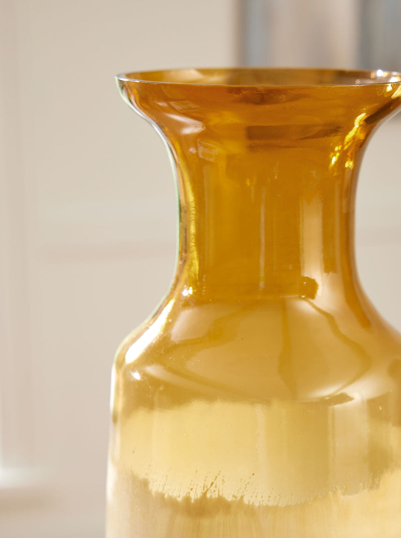 Wynburg - Vase - R&R Furniture Gallery (Fountain Valley, CA)