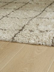 Wrenlow - Rug - R&R Furniture Gallery (Fountain Valley, CA)