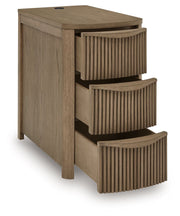 Camdill - Chair Side End Table - R&R Furniture Gallery (Fountain Valley, CA)