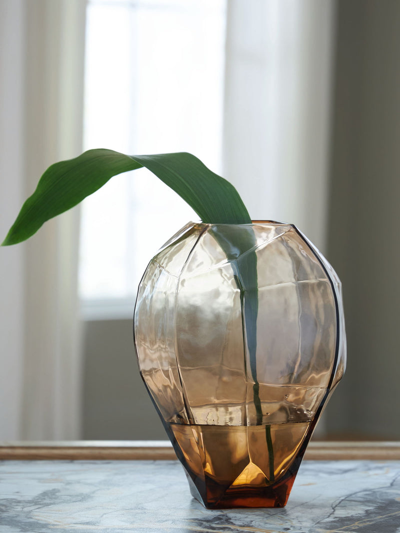 Ewart - Vase - R&R Furniture Gallery (Fountain Valley, CA)