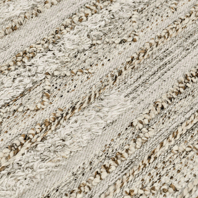 Classic Home Fallon indoor/outdoor rug with geometric pattern, suitable for indoor and outdoor spaces, in neutral tones.