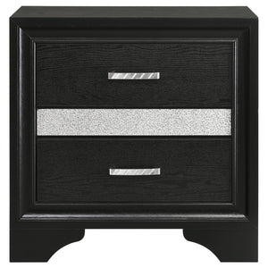 Modern Bedroom Set With Upholstered Headboard And Textured Storage