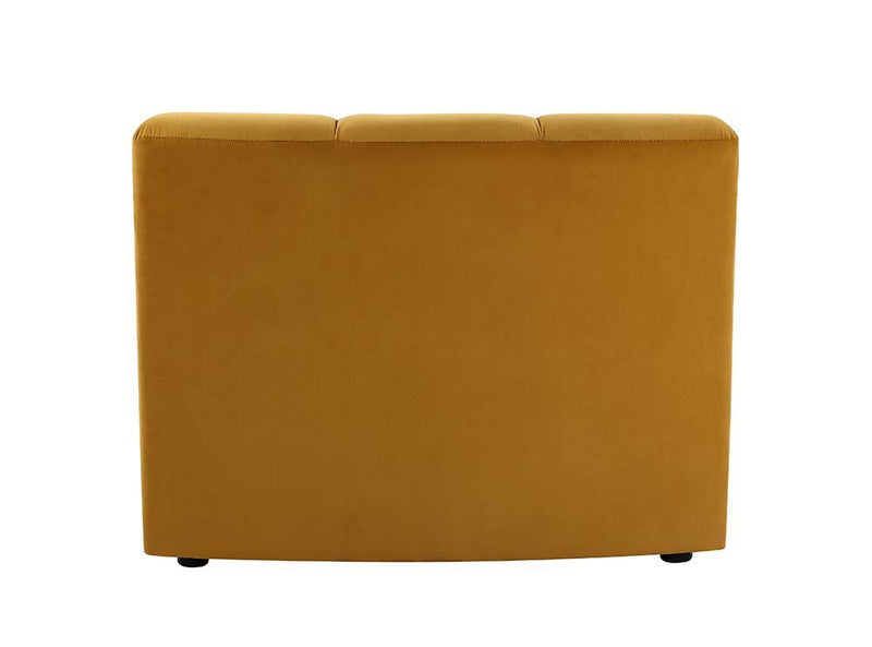 Felicia - Sectional Sofa - R&R Furniture Gallery (Fountain Valley, CA)
