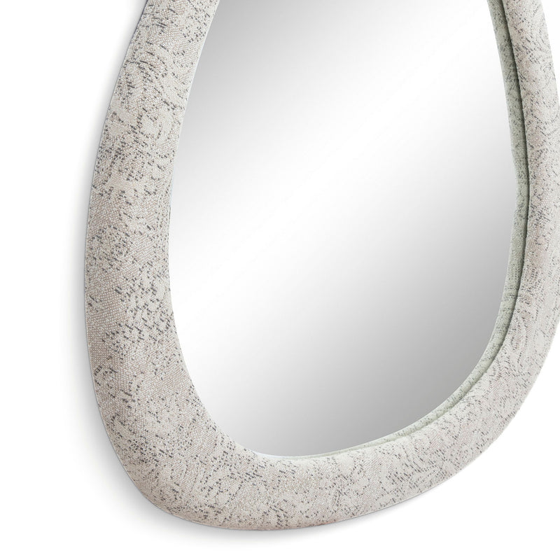 Klaryss - Triangular Mirror