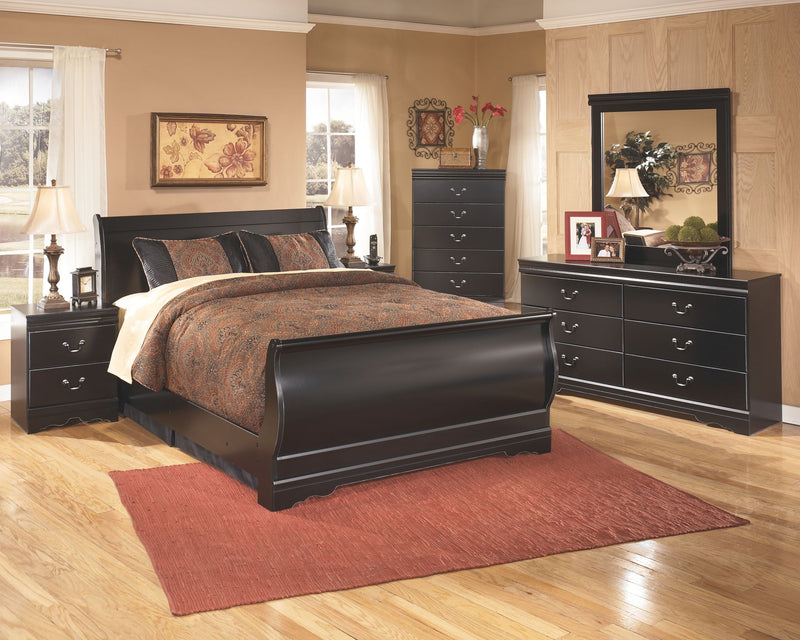Huey Vineyard - Five Drawer Chest - Black - R&R Furniture Gallery (Fountain Valley, CA)