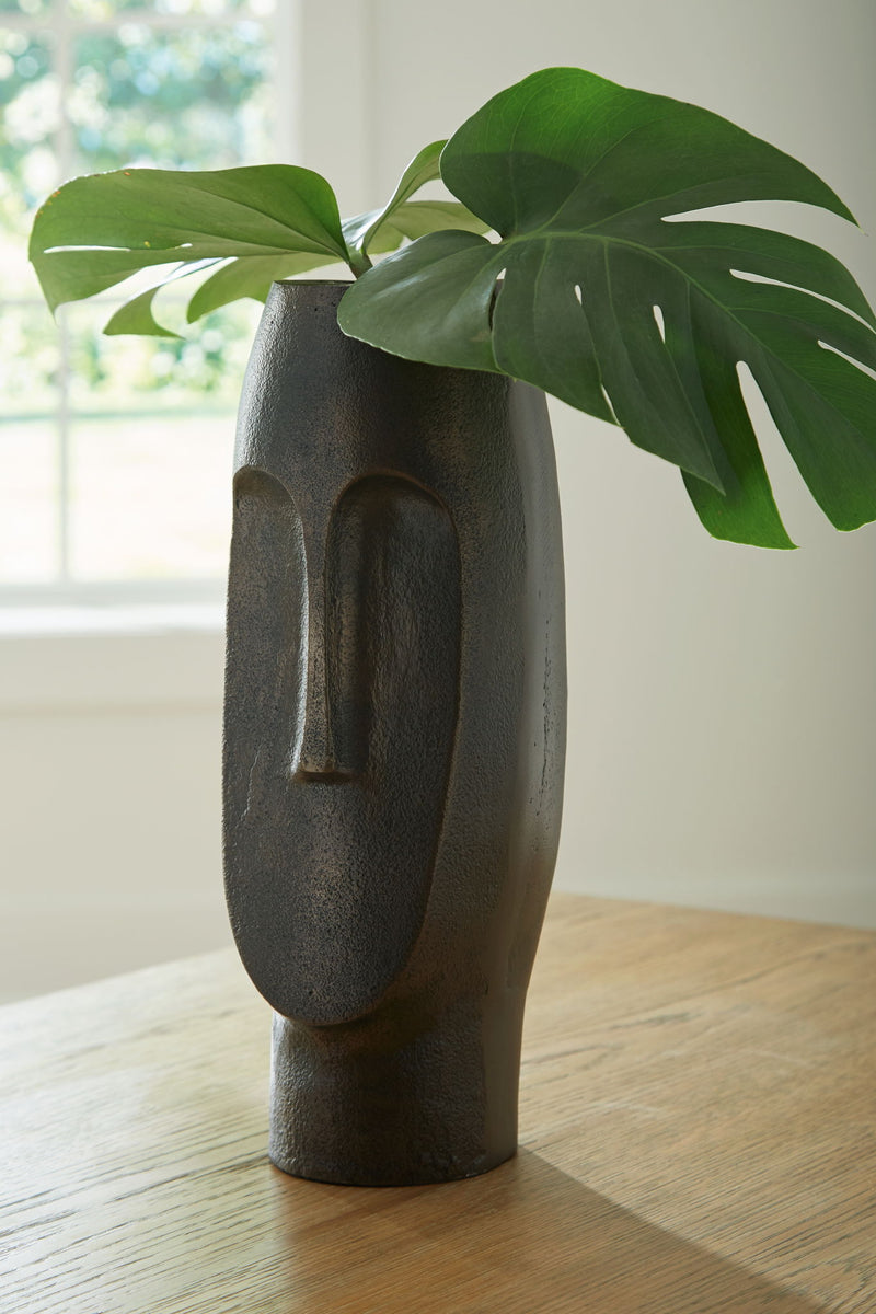 Elanman - Vase - R&R Furniture Gallery (Fountain Valley, CA)