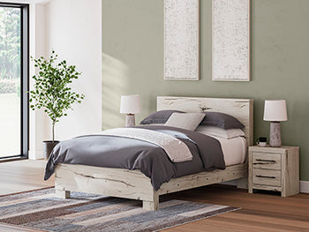 Lawroy Bed - R&R Furniture Gallery (Fountain Valley, CA)