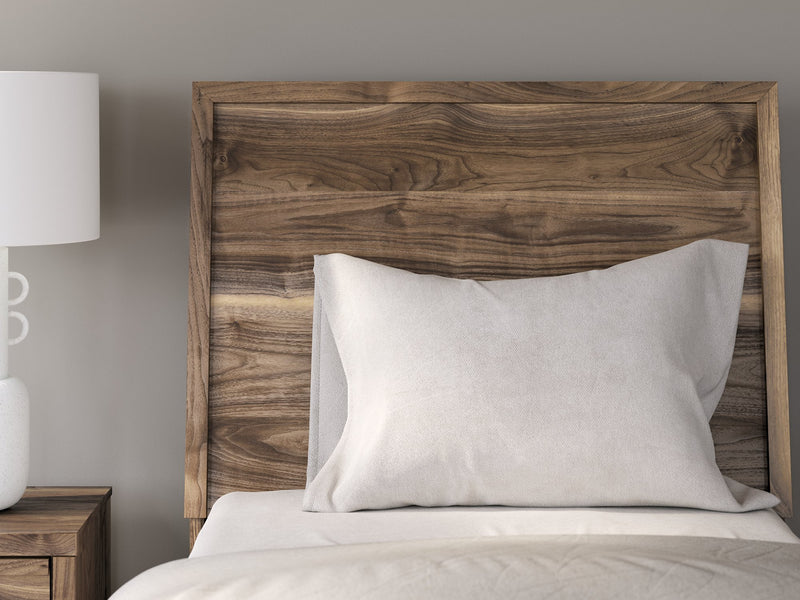 Chirason Bed - R&R Furniture Gallery (Fountain Valley, CA)