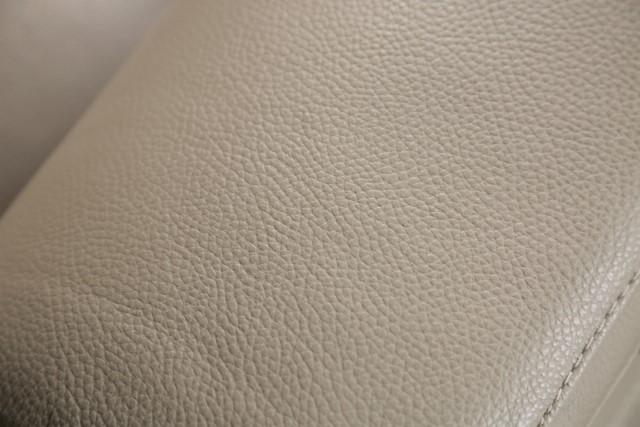ALTAMURA Power Sofa, Gray & Beige - R&R Furniture Gallery (Fountain Valley, CA)
