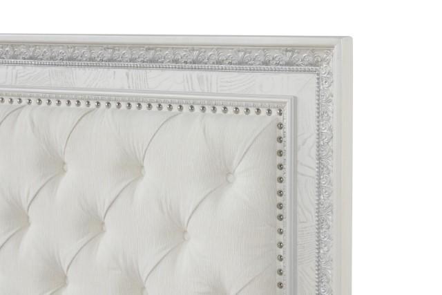 Stella Mia 4 Pc 5 Pc Queen Bedroom Set White - R&R Furniture Gallery (Fountain Valley, CA)