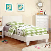 Winn Park Cal.King Bed - R&R Furniture Gallery (Fountain Valley, CA)
