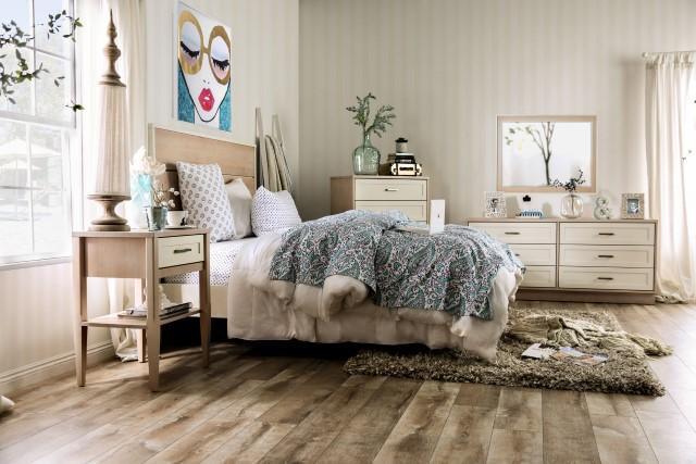 Roseburg Queen Bed - R&R Furniture Gallery (Fountain Valley, CA)