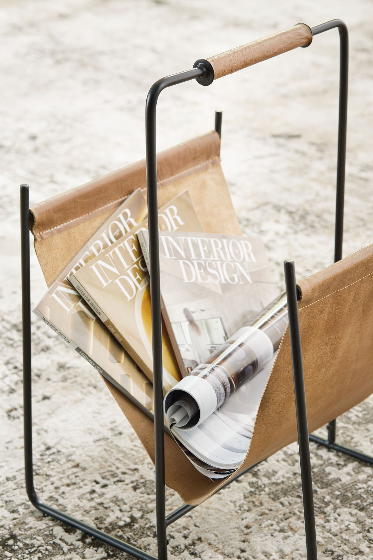 Faronworth - Magazine Rack - Brown / Black - R&R Furniture Gallery (Fountain Valley, CA)