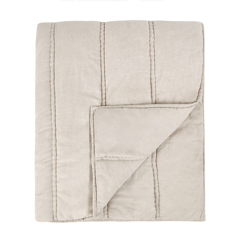 Rowen - Quilt - R&R Furniture Gallery (Fountain Valley, CA)