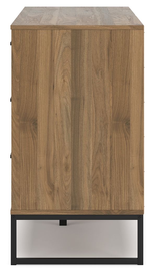 Deanlow - Six Drawer Dresser - Honey - R&R Furniture Gallery (Fountain Valley, CA)