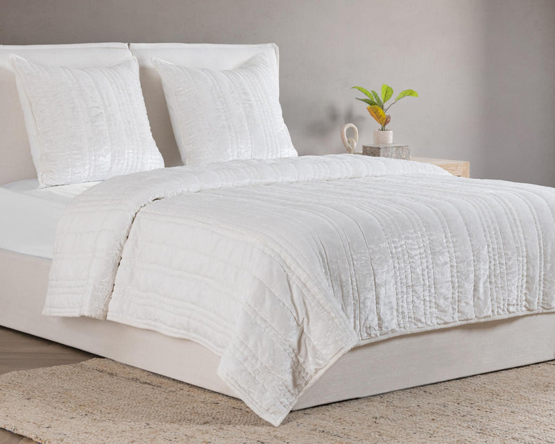 Seville - Quilt Set - R&R Furniture Gallery (Fountain Valley, CA)