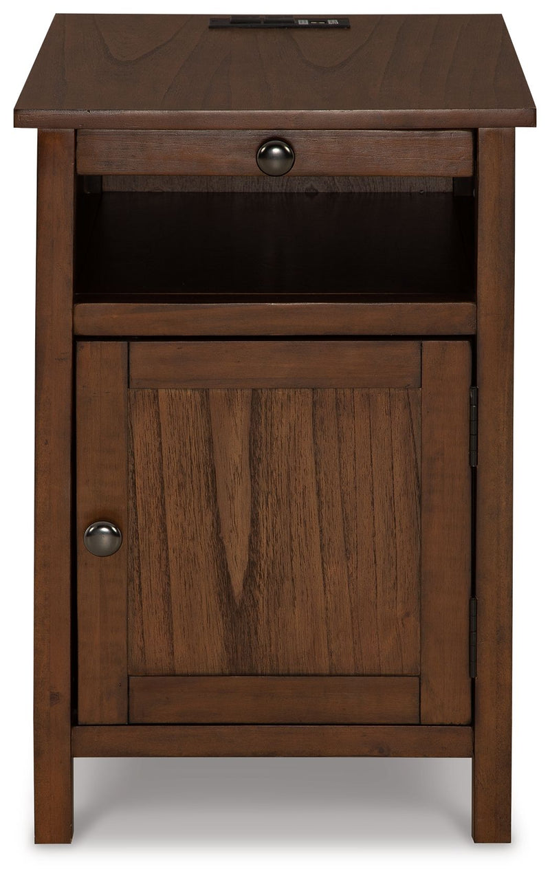 Treytown - Chair Side End Table - R&R Furniture Gallery (Fountain Valley, CA)