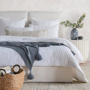 Colmar - Quilt - R&R Furniture Gallery (Fountain Valley, CA)