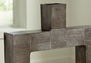 Wrengrove - Vase - R&R Furniture Gallery (Fountain Valley, CA)