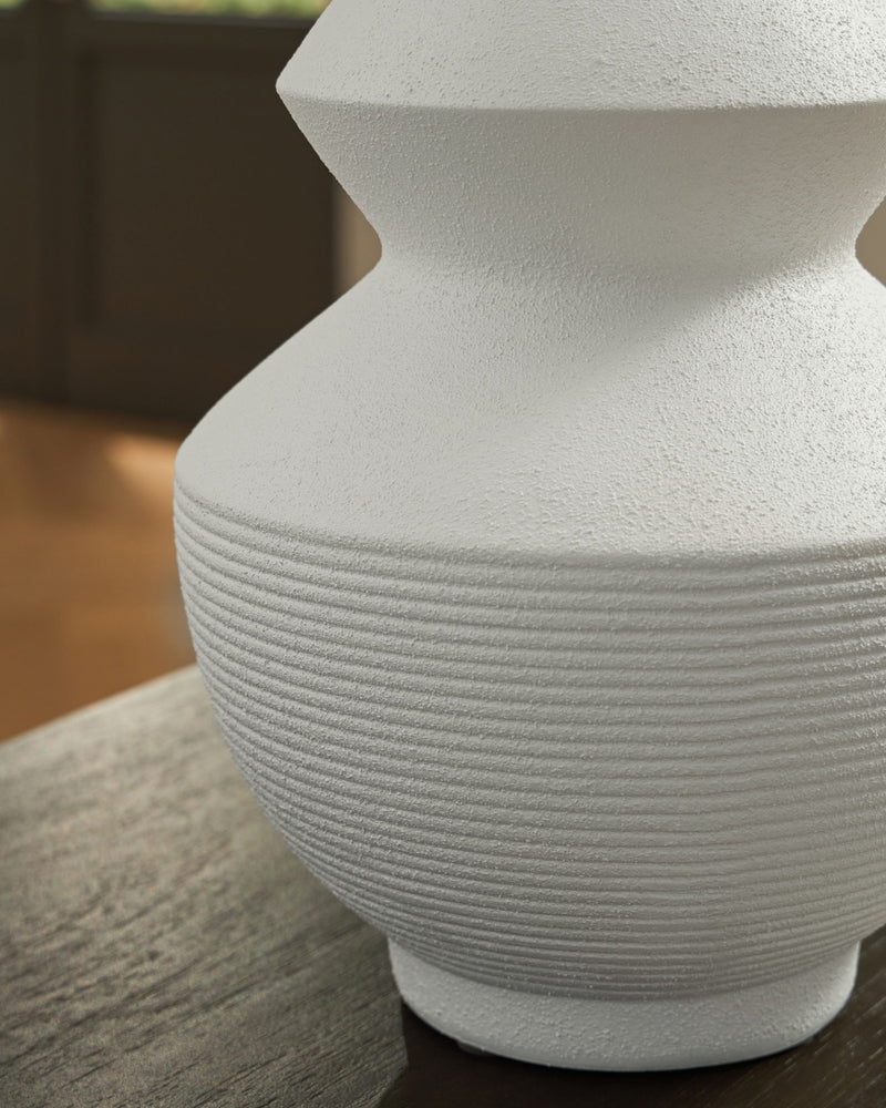 Naveen - Vase - R&R Furniture Gallery (Fountain Valley, CA)