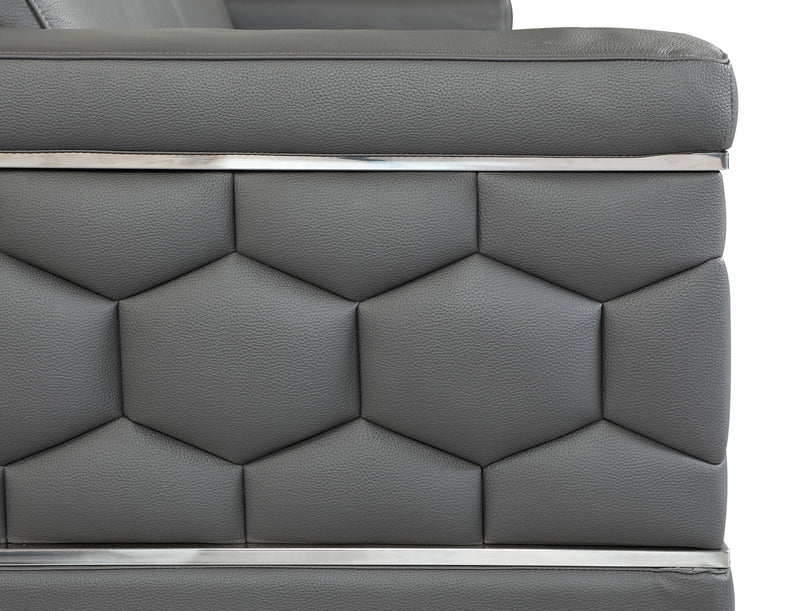 692 - Loveseat - R&R Furniture Gallery (Fountain Valley, CA)