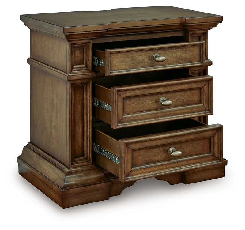 Frantanna - Three Drawer Night Stand - Brown - R&R Furniture Gallery (Fountain Valley, CA)