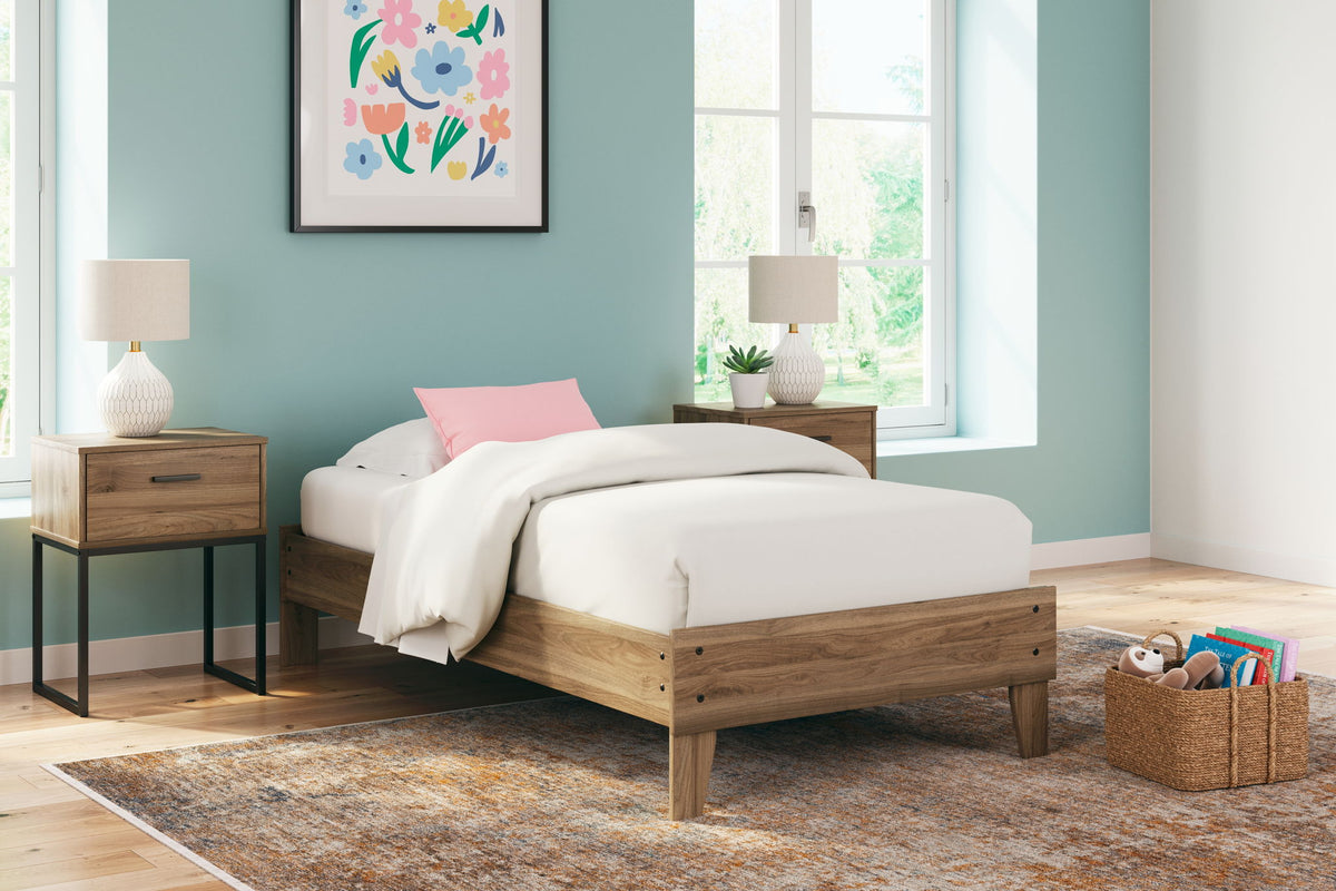 Deanlow - Platform Bed - R&R Furniture Gallery (Fountain Valley, CA)