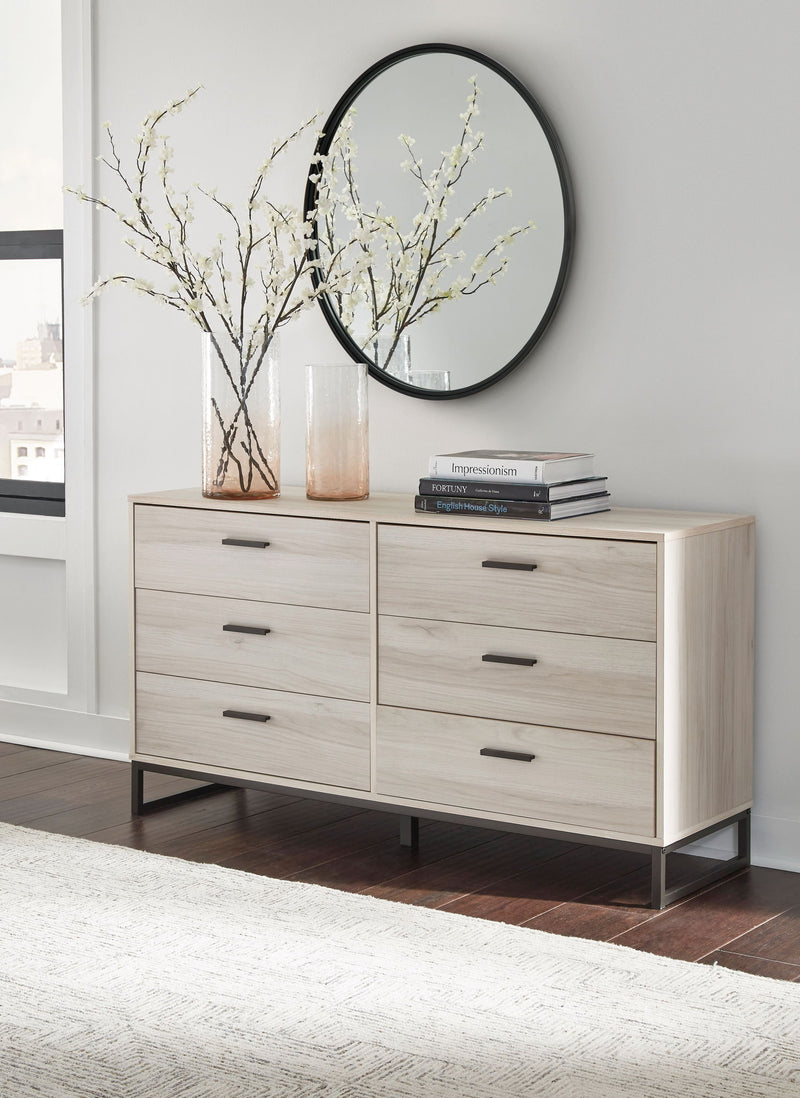 Socalle - Six Drawer Dresser - R&R Furniture Gallery (Fountain Valley, CA)