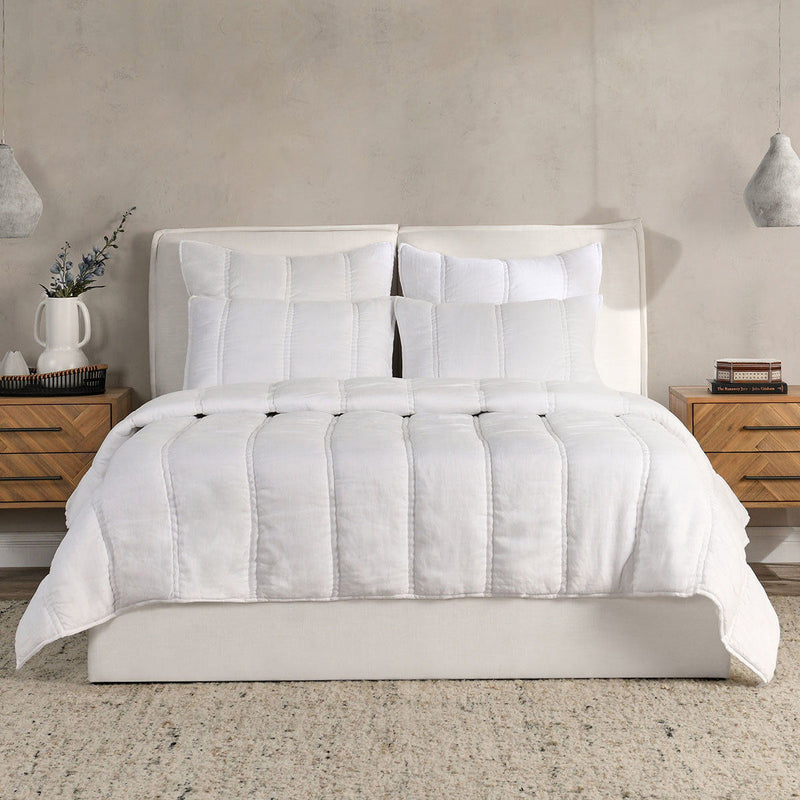 Rowen - Quilt - R&R Furniture Gallery (Fountain Valley, CA)