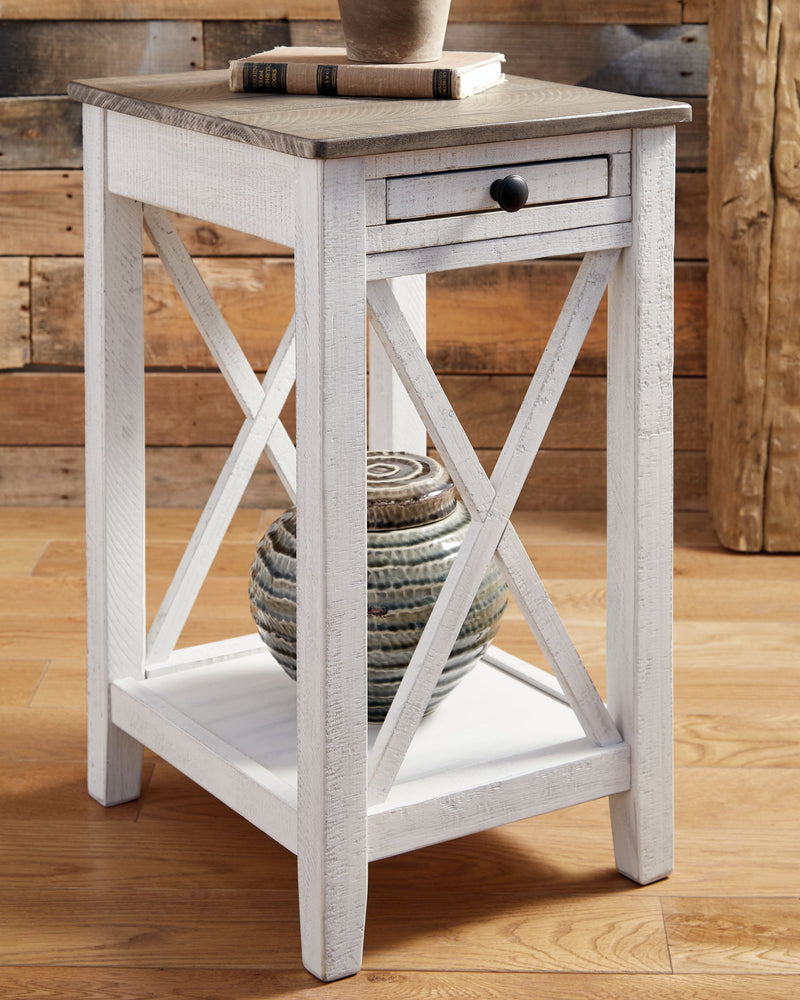Adalane - Accent Table - White / Gray - R&R Furniture Gallery (Fountain Valley, CA)