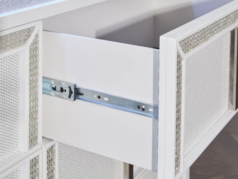 Chalanna - Dresser And Mirror - White - R&R Furniture Gallery (Fountain Valley, CA)