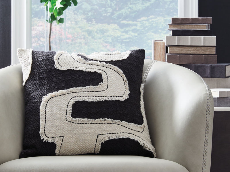 Veerbank - Pillow - R&R Furniture Gallery (Fountain Valley, CA)