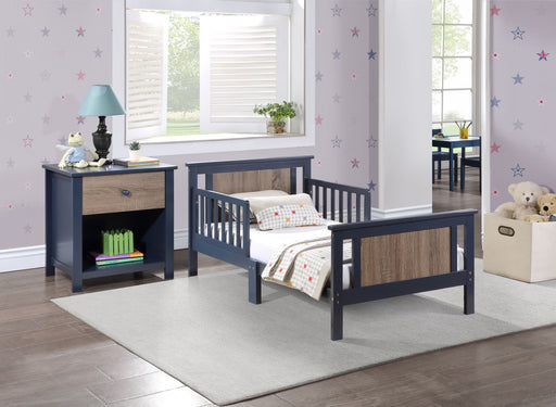 Connelly - Reversible Panel Toddler Bed - R&R Furniture Gallery (Fountain Valley, CA)