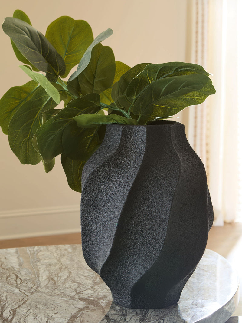 Judworth - Vase - R&R Furniture Gallery (Fountain Valley, CA)