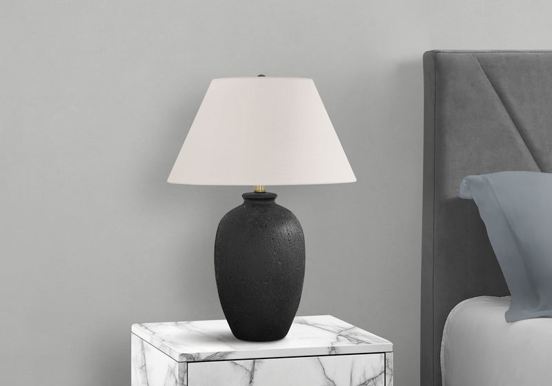 Lighting, Table Lamp, Ceramic, Modern - Black - R&R Furniture Gallery (Fountain Valley, CA)