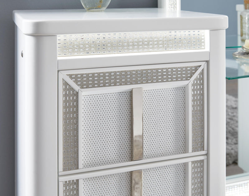 White Chalanna vanity set with mirror from Signature Design by Ashley, featuring a sleek modern design and spacious tabletop.