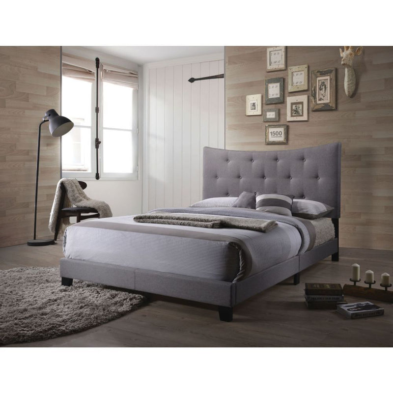 Venacha - Queen Bed - Gray Fabric - R&R Furniture Gallery (Fountain Valley, CA)
