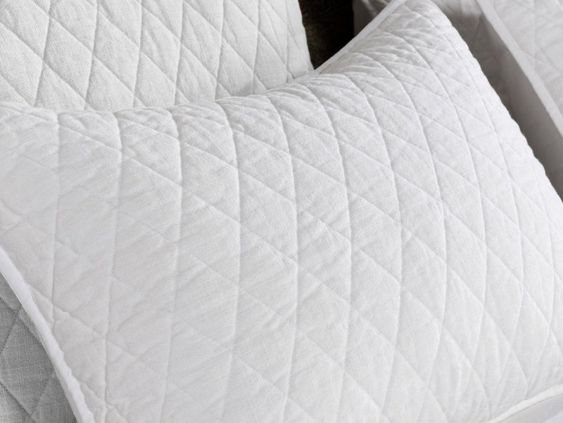Lana And Vintage Lana - Quilt - R&R Furniture Gallery (Fountain Valley, CA)