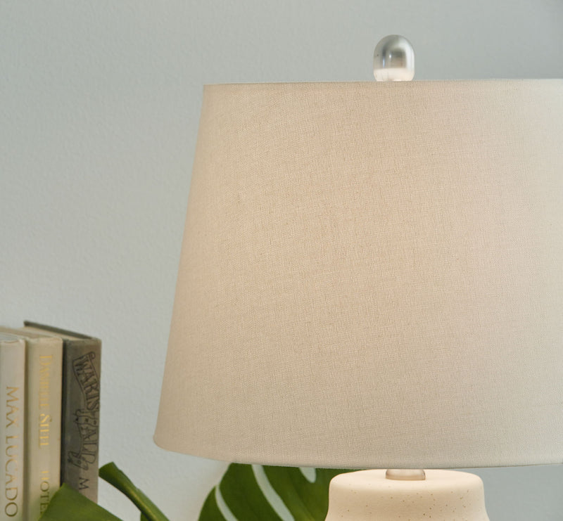 Afener - Ceramic Table Lamp (Set of 2) - Blue / Beige - R&R Furniture Gallery (Fountain Valley, CA)