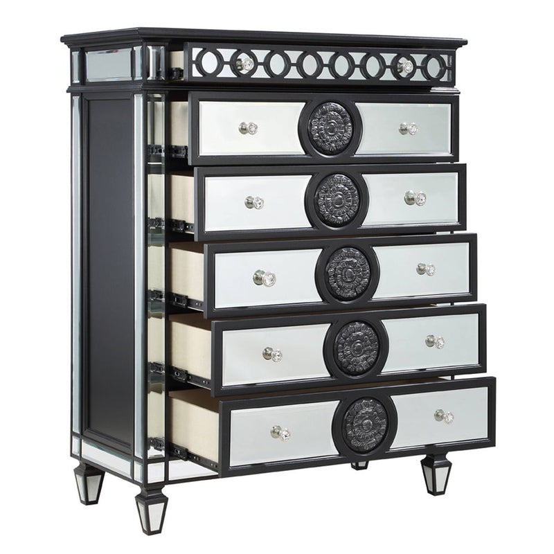 Varian II - Chest - Mirrored, Black & Sliver - R&R Furniture Gallery (Fountain Valley, CA)