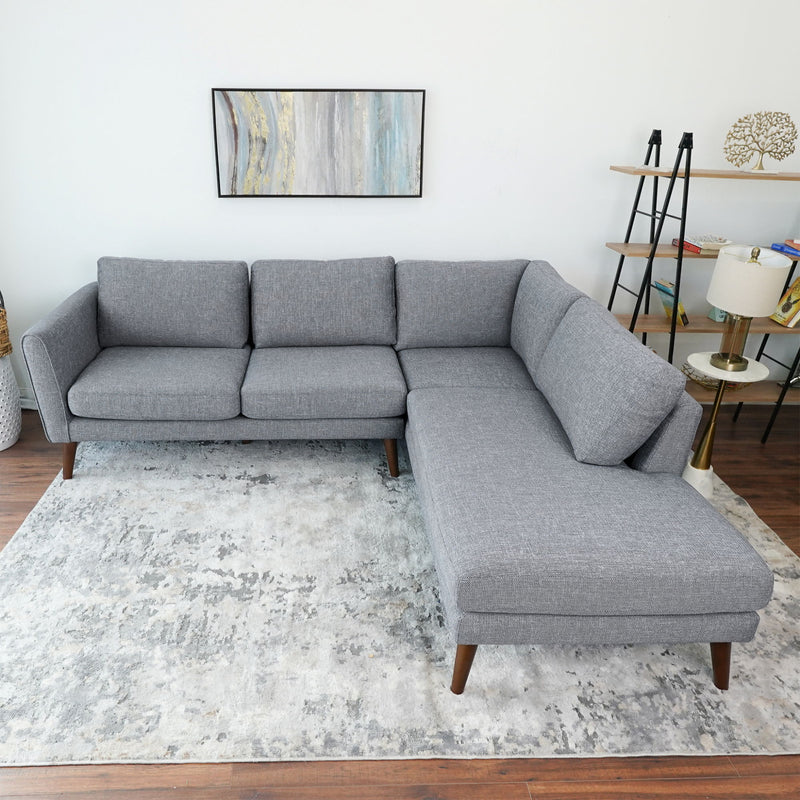 Benson - Sectional Sofa With Chaise - R&R Furniture Gallery (Fountain Valley, CA)